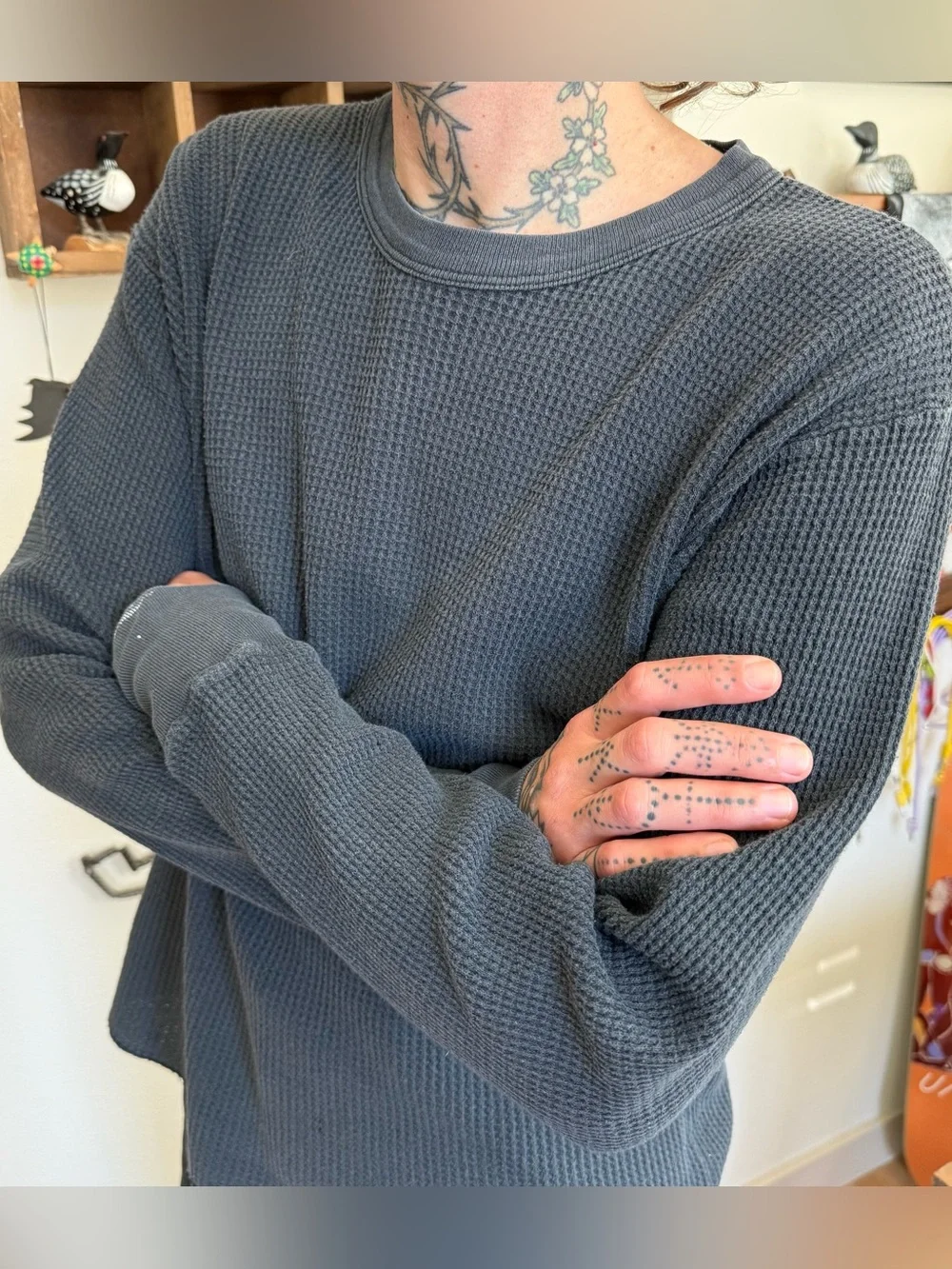 💀 SOLD 💀 Vintage 90s Y2K Faded Black Waffle Thermal Grunge Skater Streetwear ~ L